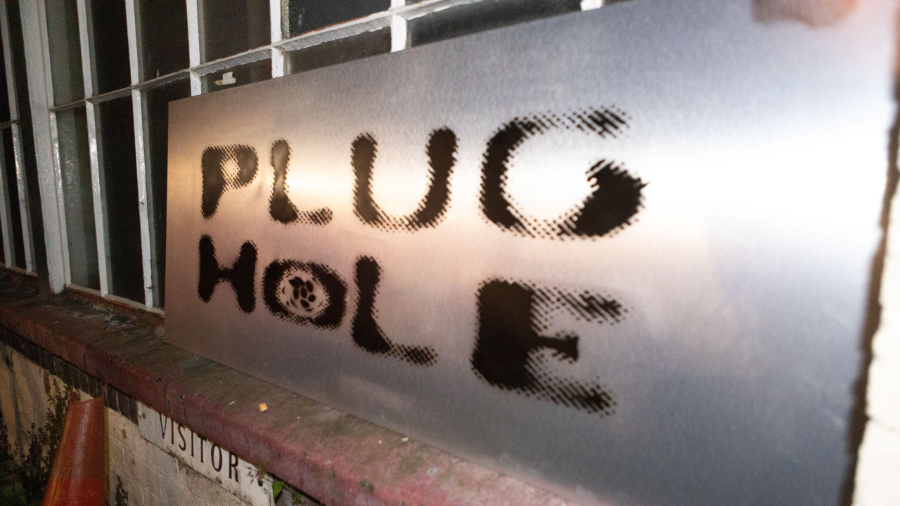 PLUGHOLE w/ FKA Tits & PSYCHO-SIS