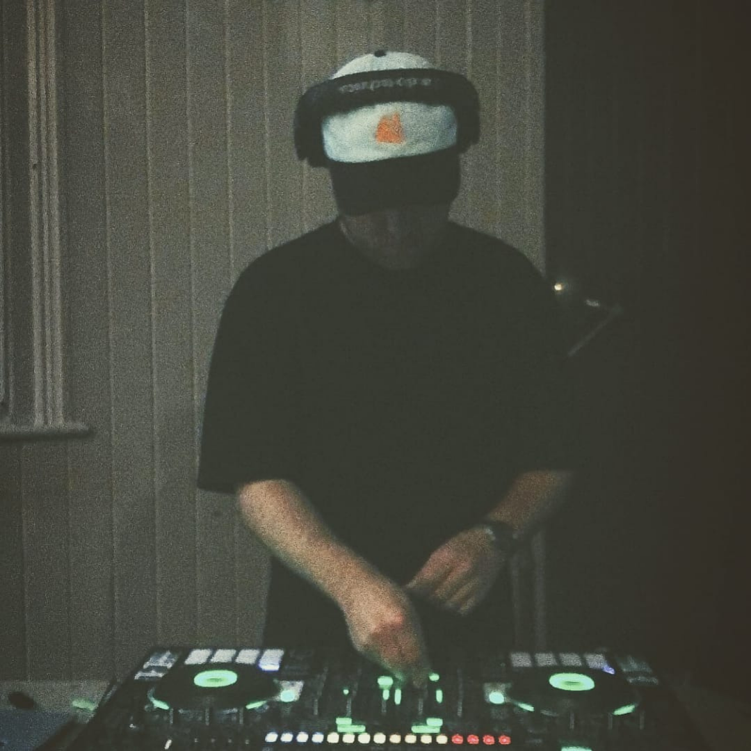 Black Beacon Sound